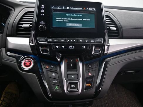Used 2023 Honda Odyssey Touring image 12