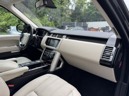 Used 2016 Land Rover Range Rover Supercharged AWD/4WD image 33
