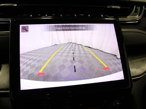 Used 2022 Jeep Grand Cherokee Limited 4xe image 22