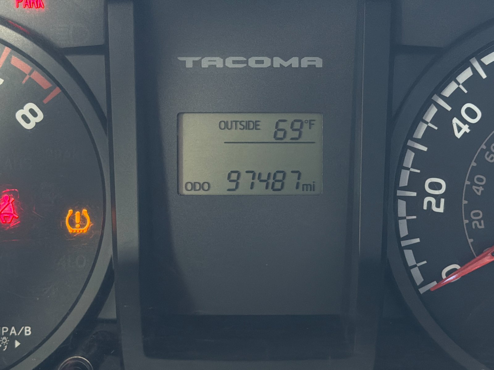 Used 2016 Toyota Tacoma SR AWD/4WD image 23