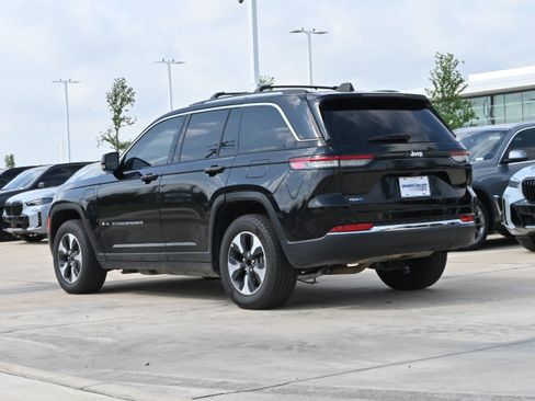 Used 2023 Jeep Grand Cherokee 4WD 4xe image 7