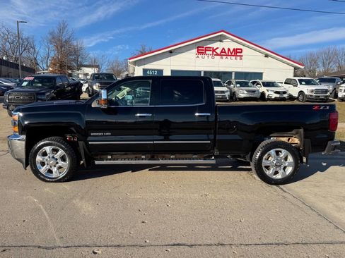 Used 2019 Chevrolet Silverado 2500 LTZ w/ Duramax Plus Package image 2