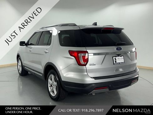 Used 2019 Ford Explorer XLT FWD image 8