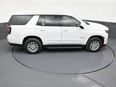 Used 2024 Chevrolet Tahoe LS RWD image 17
