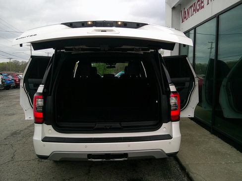 Used 2019 Ford Expedition Max Limited w/ Driver Assistance Package AWD/4WD image 7