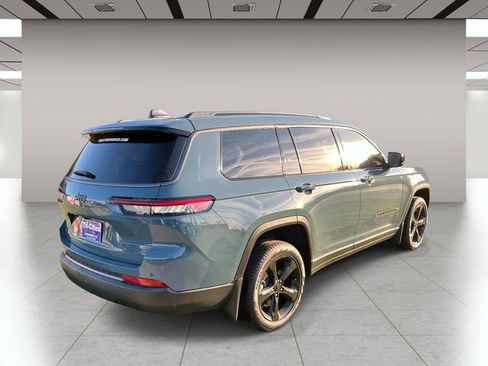 New 2026 Jeep Grand Cherokee L Limited w/ Limited Altitude Package image 3