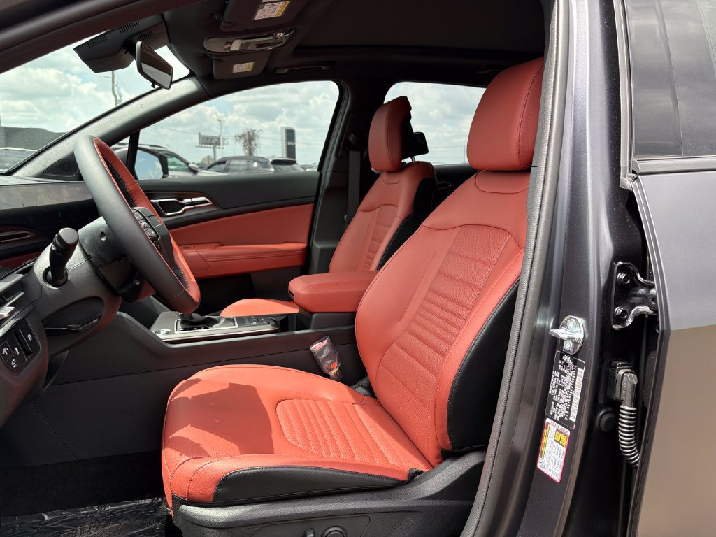 New 2026 Kia Sportage SX FWD image 10