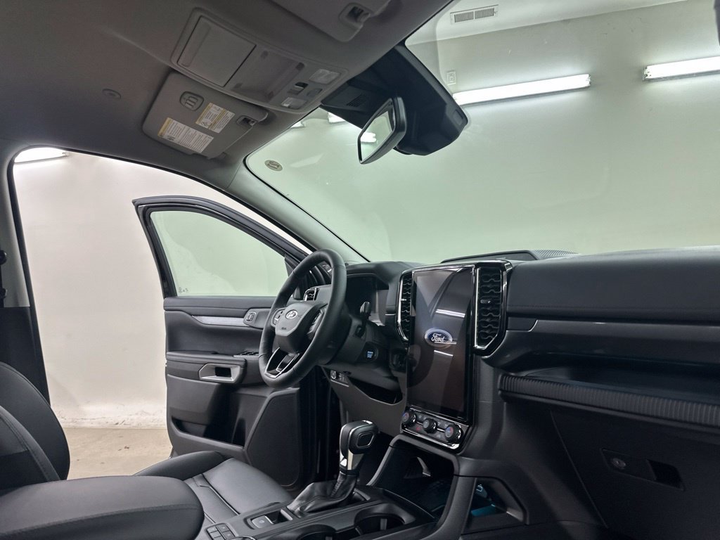 New 2026 Ford Ranger Lariat w/ Black Appearance Package AWD/4WD image 21