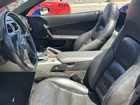 Used 2005 Chevrolet Corvette Convertible w/ Preferred Equipment Group RWD image 15
