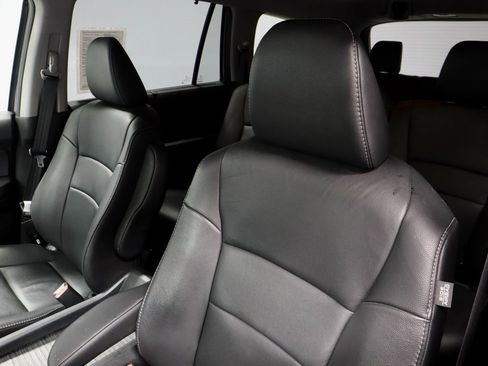 Used 2022 Honda Pilot Touring image 27