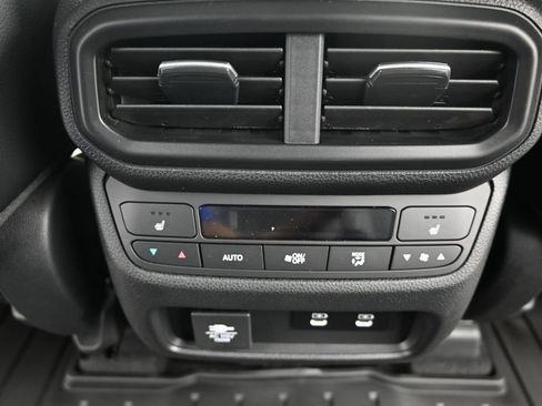 New 2026 Honda Pilot Elite image 13