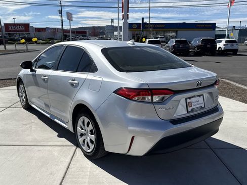 Used 2024 Toyota Corolla LE image 5