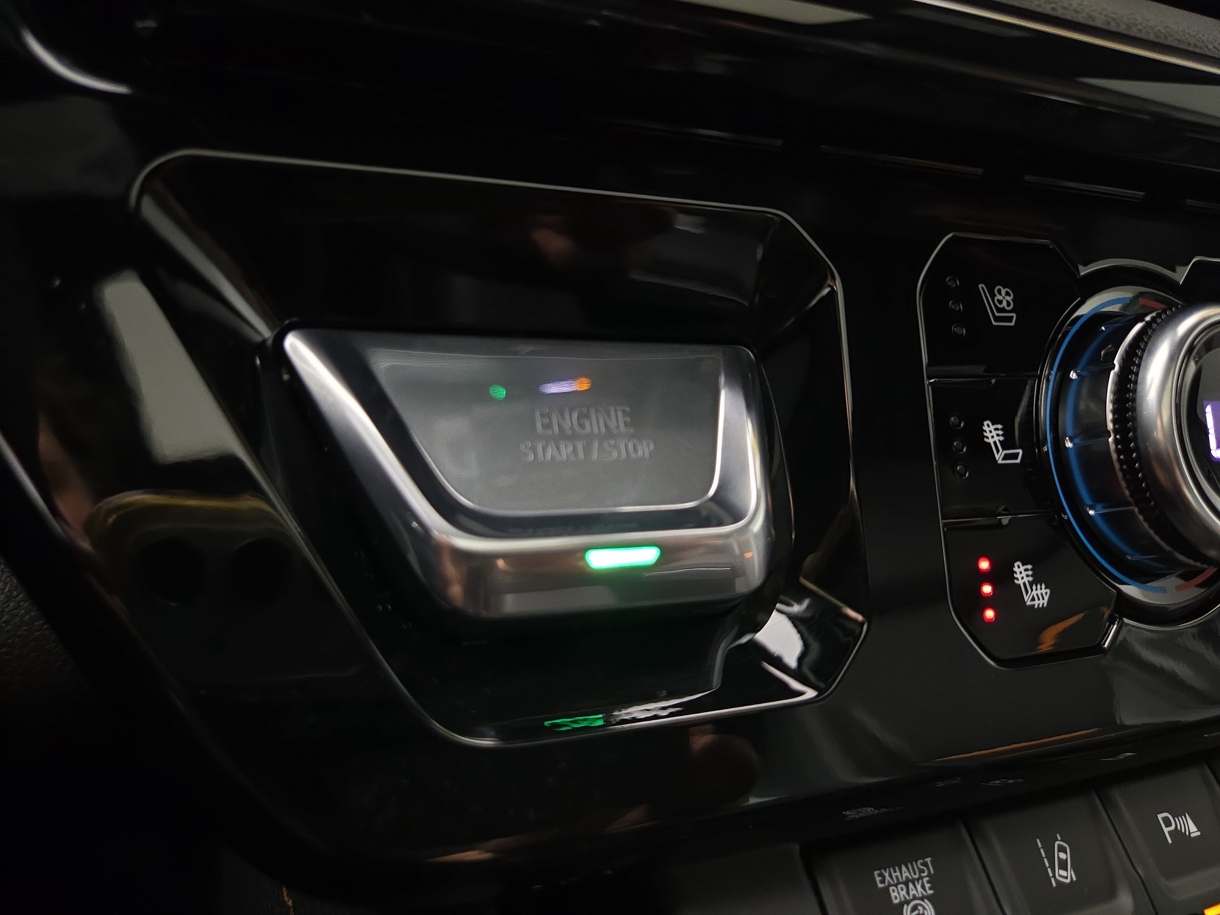 Certified 2026 GMC Sierra 2500 AT4 w/ AT4 Premium Plus Package AWD/4WD image 29