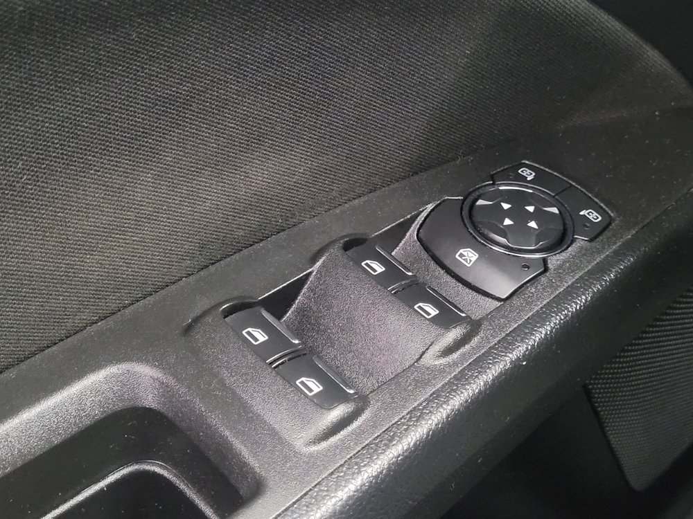 Used 2019 Ford Fusion SE FWD image 27