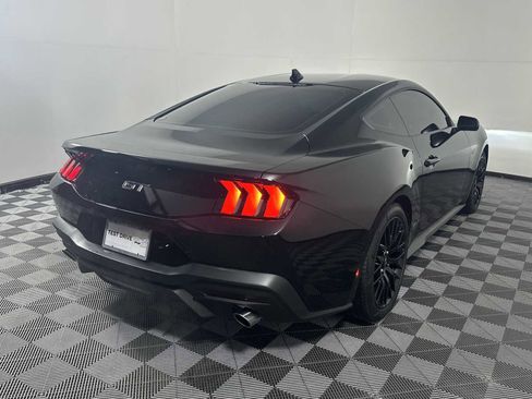 Used 2025 Ford Mustang GT Premium RWD image 7