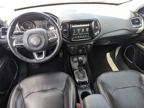 Used 2018 Jeep Compass Limited w/ Navigation Group AWD/4WD image 25