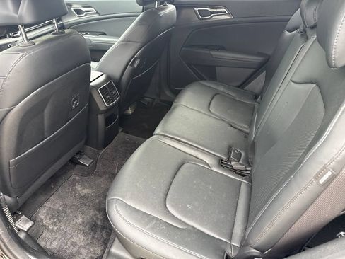 Used 2025 Kia Sportage EX AWD/4WD image 11