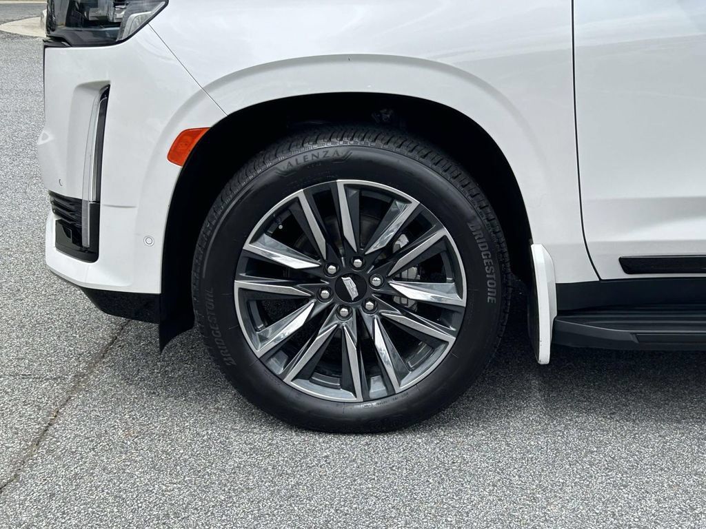 Certified 2023 Cadillac Escalade Sport AWD/4WD image 9