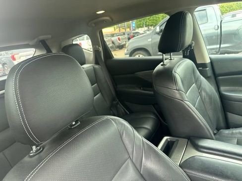 Used 2016 Nissan Murano S AWD/4WD image 13