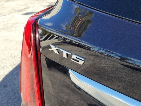 Used 2021 Cadillac XT5 Premium Luxury image 5