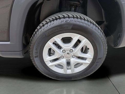 Used 2018 Jeep Compass Sport w/ Cold Weather Group image 21