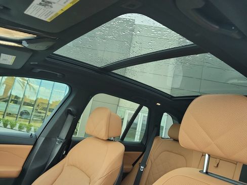 Used 2025 BMW X5 sDrive40i w/ Premium Package RWD image 28