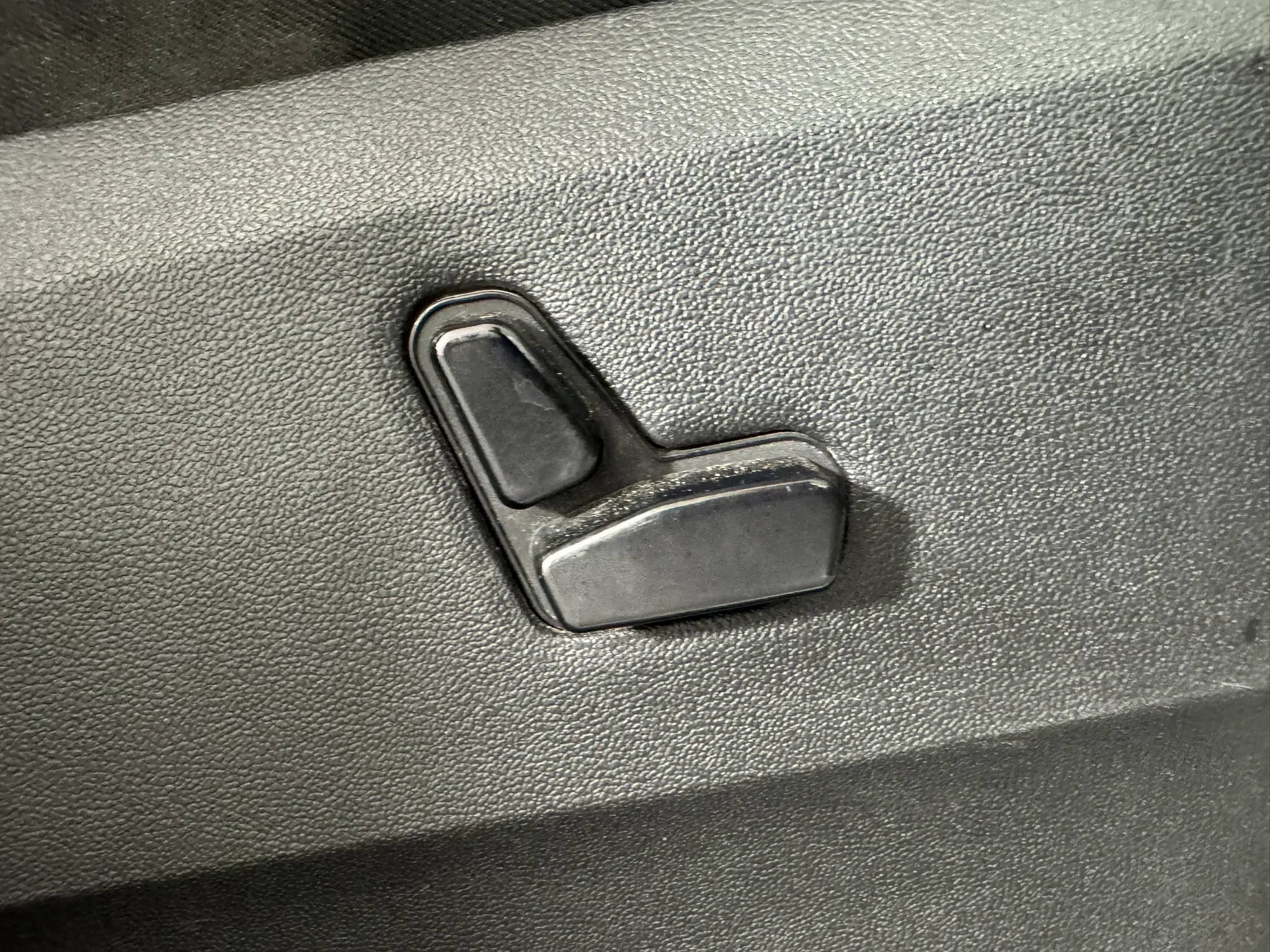 Used 2018 Dodge Grand Caravan GT FWD image 31