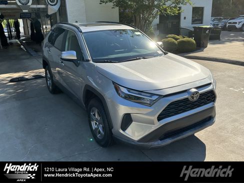 Used 2019 Toyota RAV4 XLE Premium w/ Cold Weather Package AWD/4WD image 1