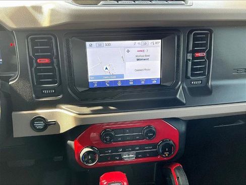 Certified 2022 Ford Bronco Wildtrak AWD/4WD image 11