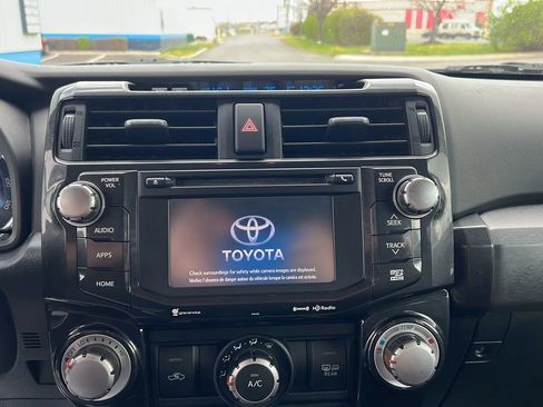 Used 2014 Toyota 4Runner Trail Premium AWD/4WD image 26
