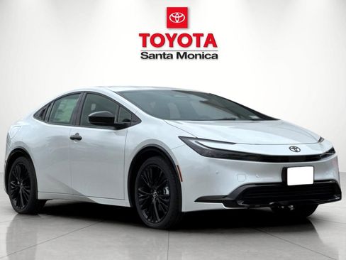 New 2026 Toyota Prius Plug-In Hybrid FWD image 1