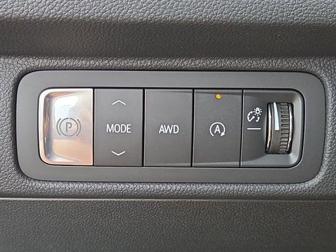 New 2026 Chevrolet Traverse High Country image 18