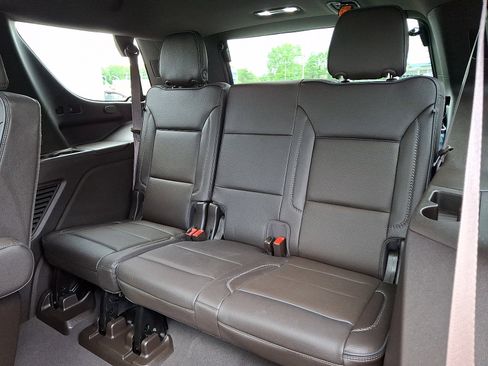 Used 2021 GMC Yukon Denali w/ Denali Ultimate Package AWD/4WD image 10