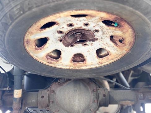 Used 2013 Chevrolet Silverado 2500 LT w/ Interior Plus Package image 24