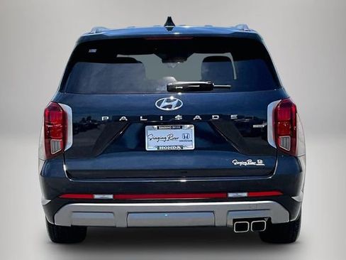 Used 2023 Hyundai Palisade Limited AWD/4WD image 6