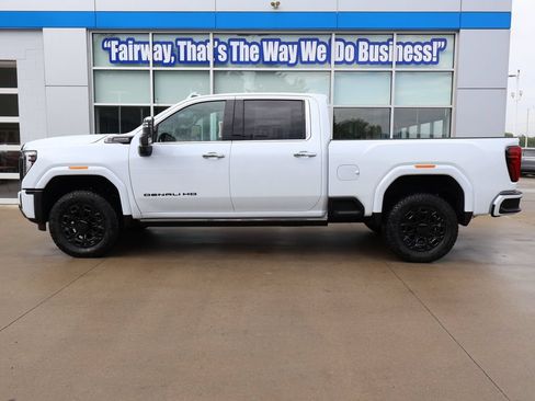 New 2026 GMC Sierra 3500 Denali Ultimate w/ LPO, Black Badging Package AWD/4WD image 7