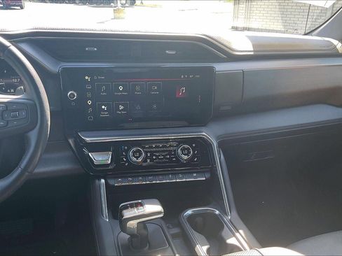 Used 2024 GMC Sierra 1500 Denali AWD/4WD image 6