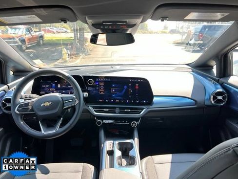 Used 2024 Chevrolet Equinox EV LT AWD/4WD image 14