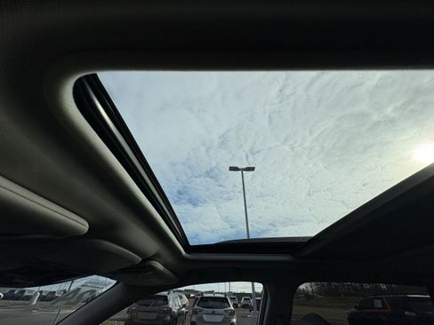 Certified 2024 Subaru Forester Limited image 26