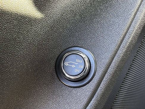 Used 2020 Chevrolet Blazer LT AWD/4WD image 33
