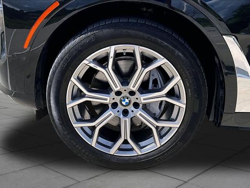 Used 2025 BMW X7 xDrive40i AWD/4WD image 10