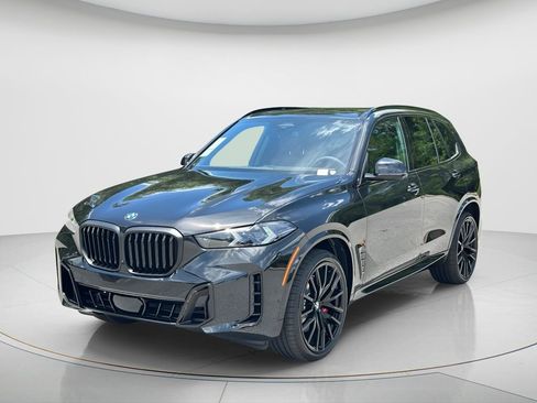 New 2026 BMW X5 xDrive40i w/ M Sport Package AWD/4WD image 1