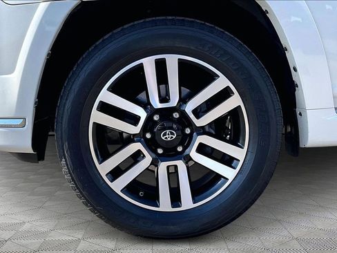 Used 2014 Toyota 4Runner Limited image 9