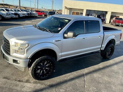 Used 2017 Ford F150 XLT w/ Equipment Group 302A Luxury image 5