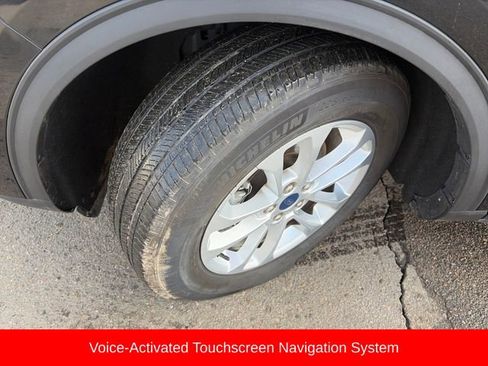 Used 2022 Ford Escape SE w/ Cold Weather Package image 16