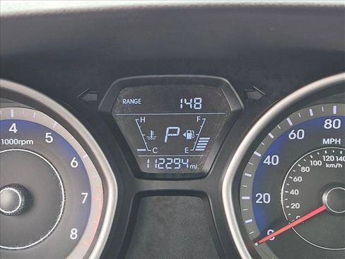 Used 2015 Hyundai Elantra SE FWD image 12