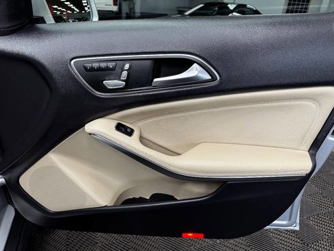 Used 2019 Mercedes-Benz GLA 250 image 55