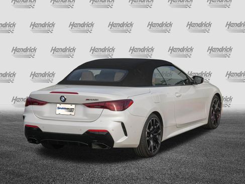 Certified 2025 BMW M440i Convertible RWD image 9