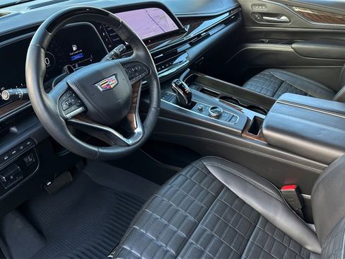 Used 2023 Cadillac Escalade ESV Sport Platinum image 10