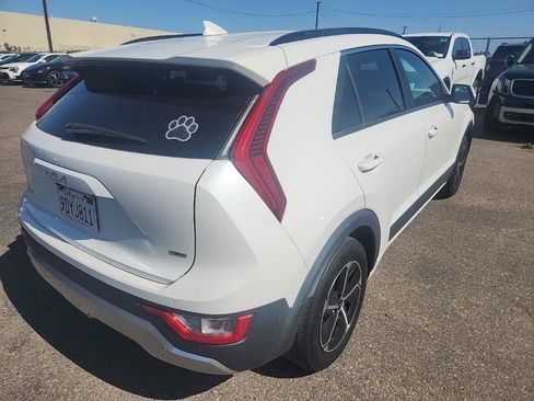 Certified 2023 Kia Niro EX FWD image 13